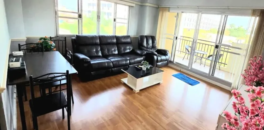 Condominio de 2 dormitorios en Pattaya, Tailandia № 212206