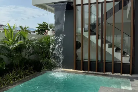 Casa de 4 dormitorios en Pattaya, Tailandia № 212211 - foto 8