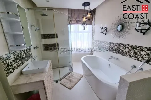 Condominio de 2 dormitorios en Jomtien Beach, Pattaya, Tailandia № 212210 - foto 14