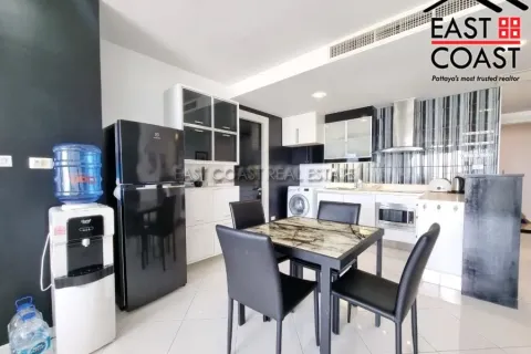Condominio de 2 dormitorios en Jomtien Beach, Pattaya, Tailandia № 212210 - foto 2