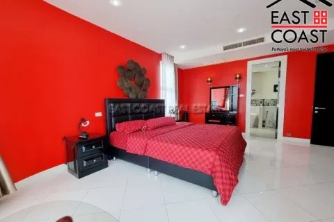 Condominio de 2 dormitorios en Jomtien Beach, Pattaya, Tailandia № 212210 - foto 11