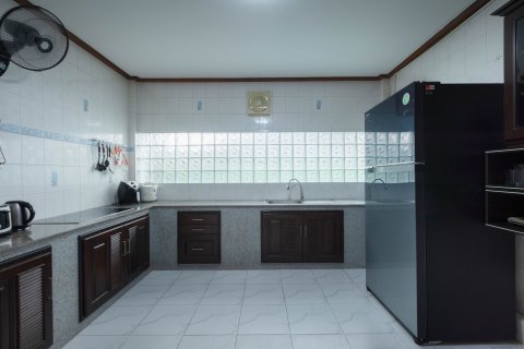 Дом в Хуай Кванге, Бангкок, Таиланд с 4 спальнями  № 138319 - фото 6