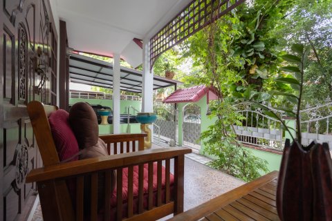 Дом в Хуай Кванге, Бангкок, Таиланд с 4 спальнями  № 138319 - фото 29