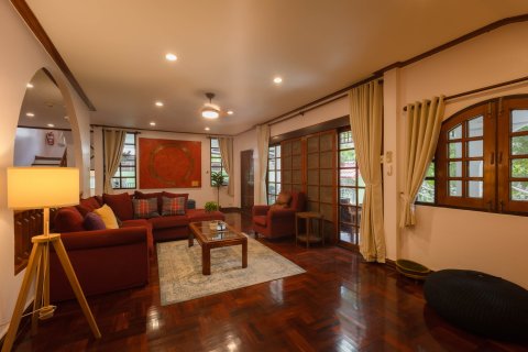 Дом в Хуай Кванге, Бангкок, Таиланд с 4 спальнями  № 138319 - фото 21