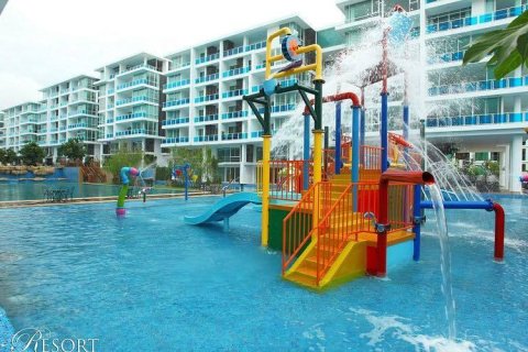 Condo in Hua Hin, Thailand, 2 bedrooms  № 158233 - photo 12