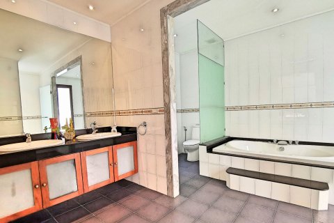 Villa à Phuket, Thaïlande 5 chambres № 159349 - photo 15