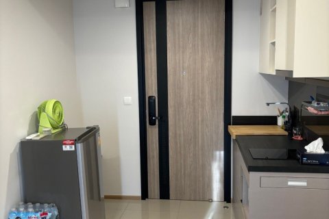 Studio in the Condo in Khlong Toei, Bangkok, Thailand № 159344 - photo 3