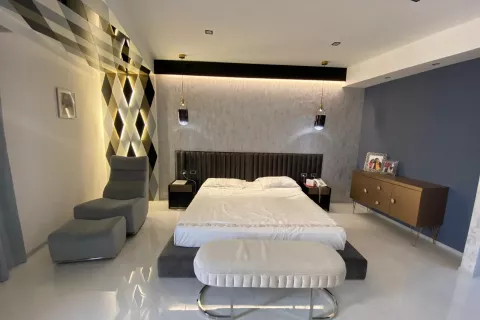 Condo in Khlong San, Bangkok, Thailand, 3 bedrooms  № 138523 - photo 3