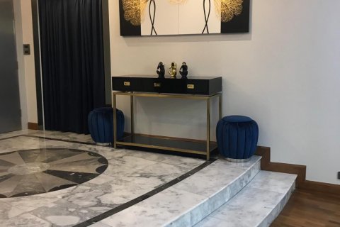 Condo in Khlong San, Bangkok, Thailand, 3 bedrooms  № 138523 - photo 5