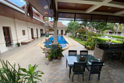 Вилла в Хуа Хине, Таиланд с 4 спальнями  № 139345 - фото 21