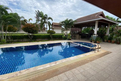 Вилла в Хуа Хине, Таиланд с 4 спальнями  № 139345 - фото 17