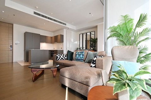 Кондоминиум с 2 спальнями в Патхум Ване, Бангкок, Таиланд № 133935 - фото 1