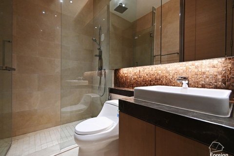 Кондоминиум с 2 спальнями в Патхум Ване, Бангкок, Таиланд № 133935 - фото 14