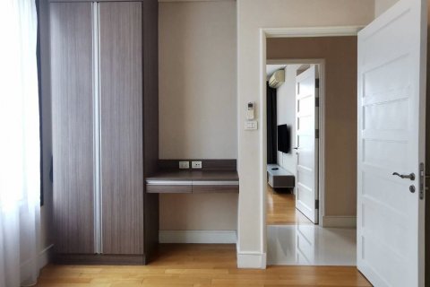 Condo in Khlong Toei, Bangkok, Thailand, 3 bedrooms  № 133939 - photo 15