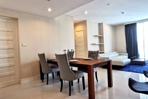 Condo in Khlong Toei, Bangkok, Thailand, 3 bedrooms  № 133939 - photo 9