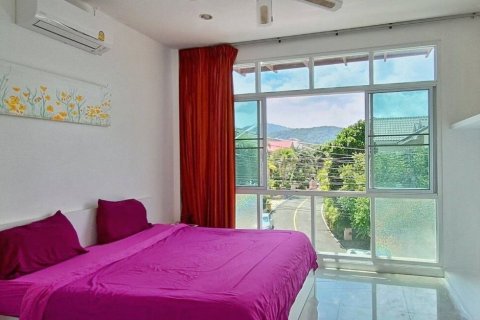 Villa in Phuket, Thailand 3 bedrooms № 138827 - photo 11