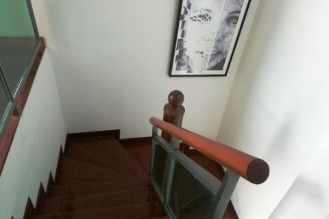 Кондоминиум с 2 спальнями в Ваттхане, Бангкок, Таиланд № 138829 - фото 2