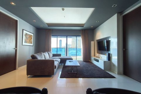 Кондоминиум с 2 спальнями в Патхум Ване, Бангкок, Таиланд № 138832 - фото 2