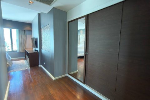 Кондоминиум с 2 спальнями в Патхум Ване, Бангкок, Таиланд № 138832 - фото 10