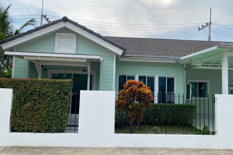 House in Hua Hin, Thailand 3 bedrooms № 172041 - photo 2