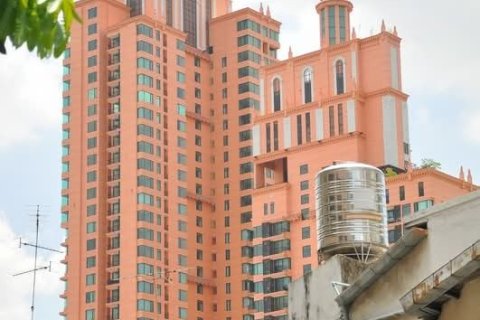 Кондоминиум с 2 спальнями в Клонг Тоэй, Бангкок, Таиланд № 172044 - фото 2