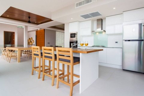 Дуплекс в Сураттхани, Таиланд с 3 спальнями  № 152559 - фото 3