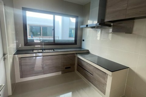 Haus in Bang Kapi, Bangkok, Thailand 4 Schlafzimmer № 218665 - Foto 5