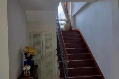 Haus in Nonthaburi, Thailand 4 Schlafzimmer № 218666 - Foto 13