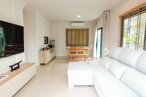 Maison à Bang Bua Thong, Thaïlande 3 chambres № 170572 - photo 10