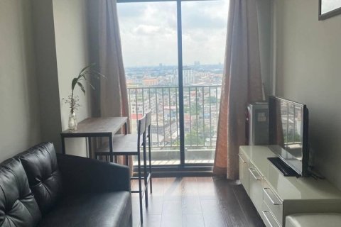 Studio dans le Condo à Watthana, Bangkok, Thaïlande  № 170573
