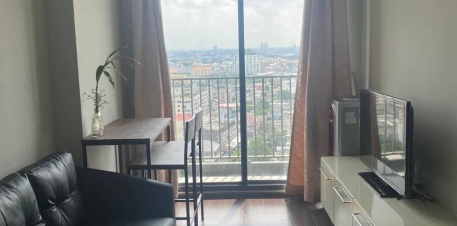 Studio dans le Condo à Watthana, Bangkok, Thaïlande  № 170573