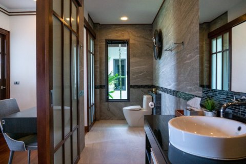 Villa in Phuket, Thailand 4 bedrooms № 116551 - photo 30