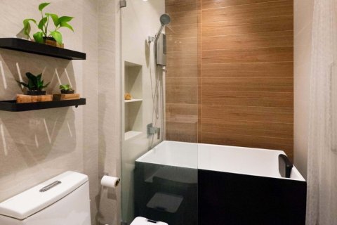 Кондоминиум с 2 спальнями в Чатучаке, Бангкок, Таиланд № 137185 - фото 6