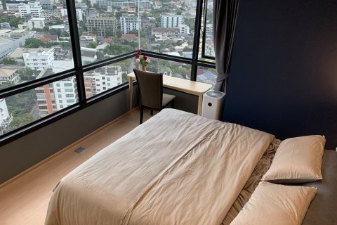 Кондоминиум с 2 спальнями в Чатучаке, Бангкок, Таиланд № 137185 - фото 5