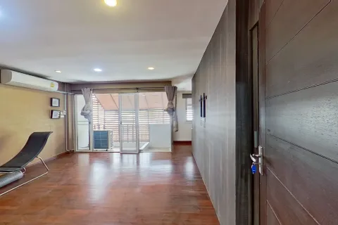 Townhouse in Suan Luang, Bangkok, Thailand 5 bedrooms № 161323 - photo 28
