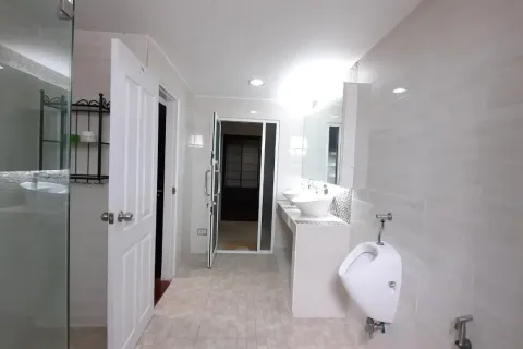 Townhouse in Suan Luang, Bangkok, Thailand 5 bedrooms № 161323 - photo 5