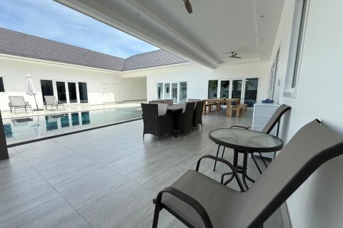 Вилла в Хуа Хине, Таиланд с 3 спальнями  № 161326 - фото 5