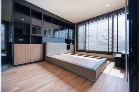 Condo in Khlong San, Bangkok, Thailand, 3 bedrooms  № 161324 - photo 24