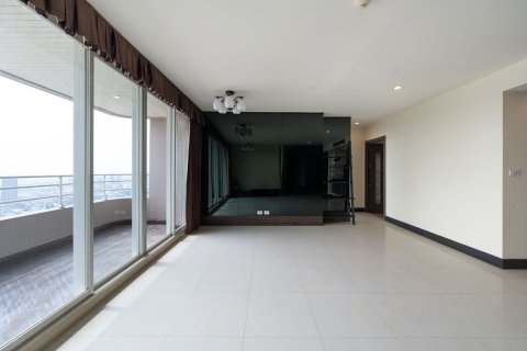 Condo in Khlong San, Bangkok, Thailand, 3 bedrooms  № 161324 - photo 9