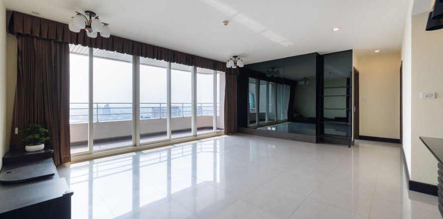 Condo in Khlong San, Bangkok, Thailand, 3 bedrooms  № 161324