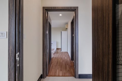 Condo in Khlong San, Bangkok, Thailand, 3 bedrooms  № 161324 - photo 19