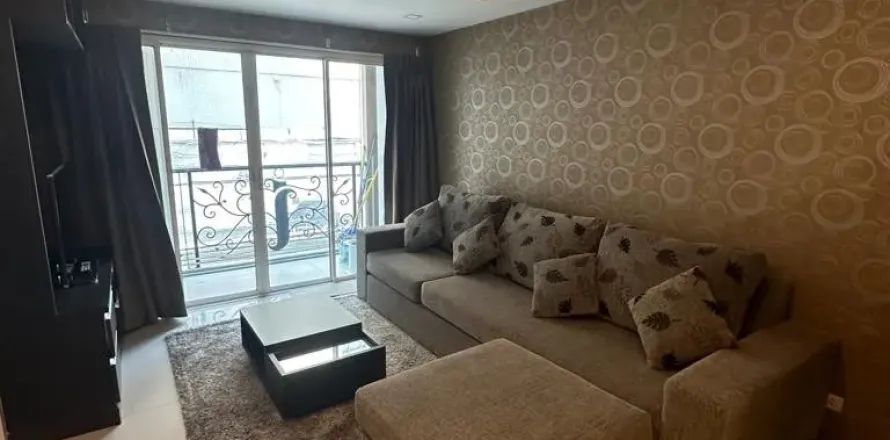 Condo in Watthana, Bangkok, Thailand, 2 bedrooms  № 161327