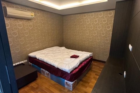 Condo in Watthana, Bangkok, Thailand, 2 bedrooms  № 161327 - photo 8