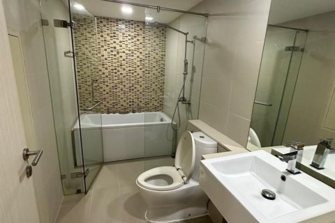 Condo in Watthana, Bangkok, Thailand, 2 bedrooms  № 161327 - photo 5
