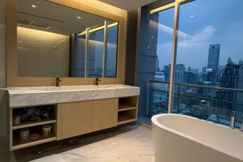 Penthouse in Watthana, Bangkok, Thailand 2 bedrooms № 161328 - photo 2