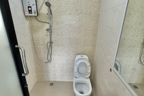 House in Udon Thani, Thailand 3 bedrooms № 152980 - photo 17