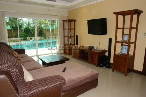 Condominio de 1 dormitorio en Jomtien Beach, Pattaya, Tailandia № 212681 - foto 2