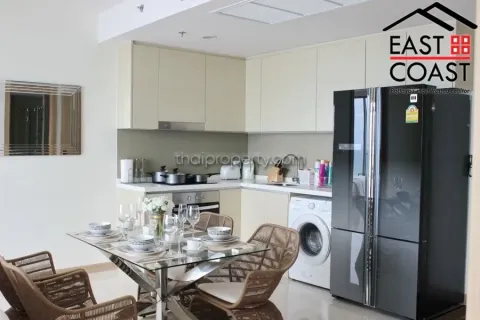 Condominio de 2 dormitorios en Pattaya, Tailandia № 212680 - foto 2