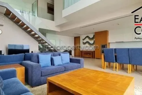 Condominio de 4 dormitorios en Pattaya, Tailandia № 212677 - foto 2