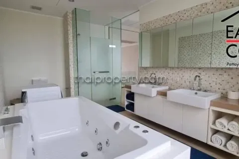 Condominio de 4 dormitorios en Pattaya, Tailandia № 212677 - foto 10
